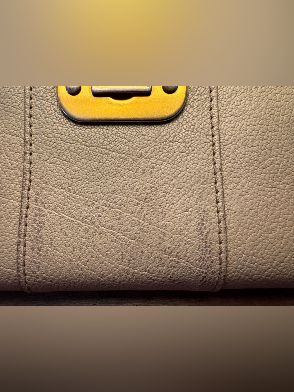 Burberry Cream Continental Leather Zip Wallet with Gold Plaque. - Picture 3 of 16